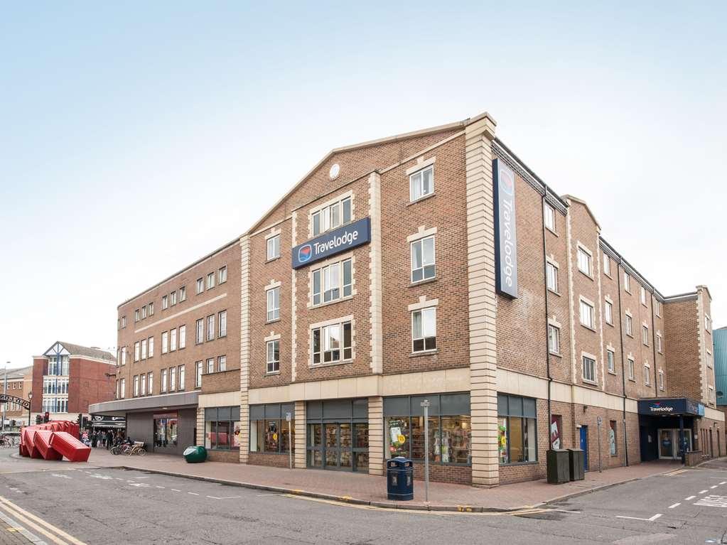 Travelodge London Kingston Upon Thames Hotel 3*